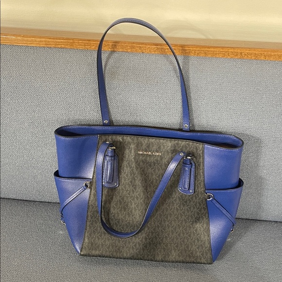Michael Kors Blue and Brown Signature Tote - Picture 1 of 6